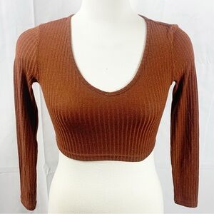 ☕ SHEIN Chestnut Ribbed Long-Sleeve Cropped Top (XS)